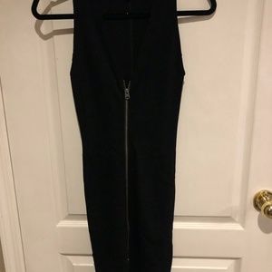 Aritzia Wilfred Free Banks Dress in Black